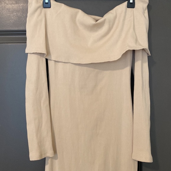 Fashion Nova Nayeli Snatched Maxi Dress- Cream - Picture 4 of 4